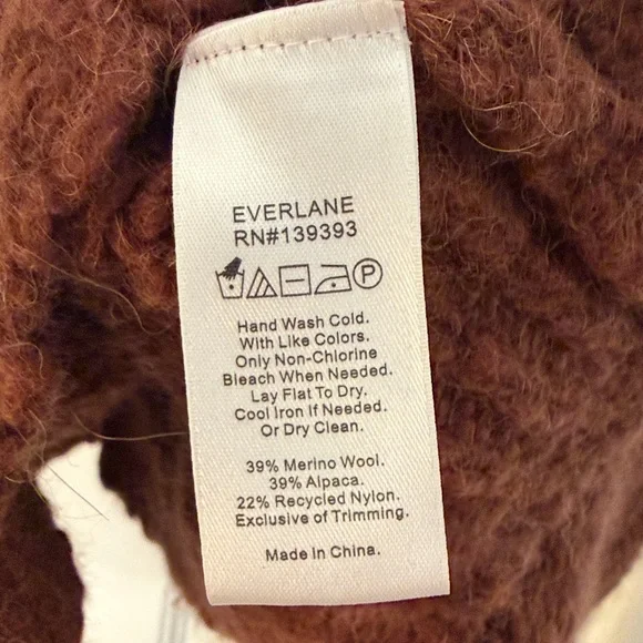 Everlane Mahogany Cardigan Sweater - Picture 3 of 4